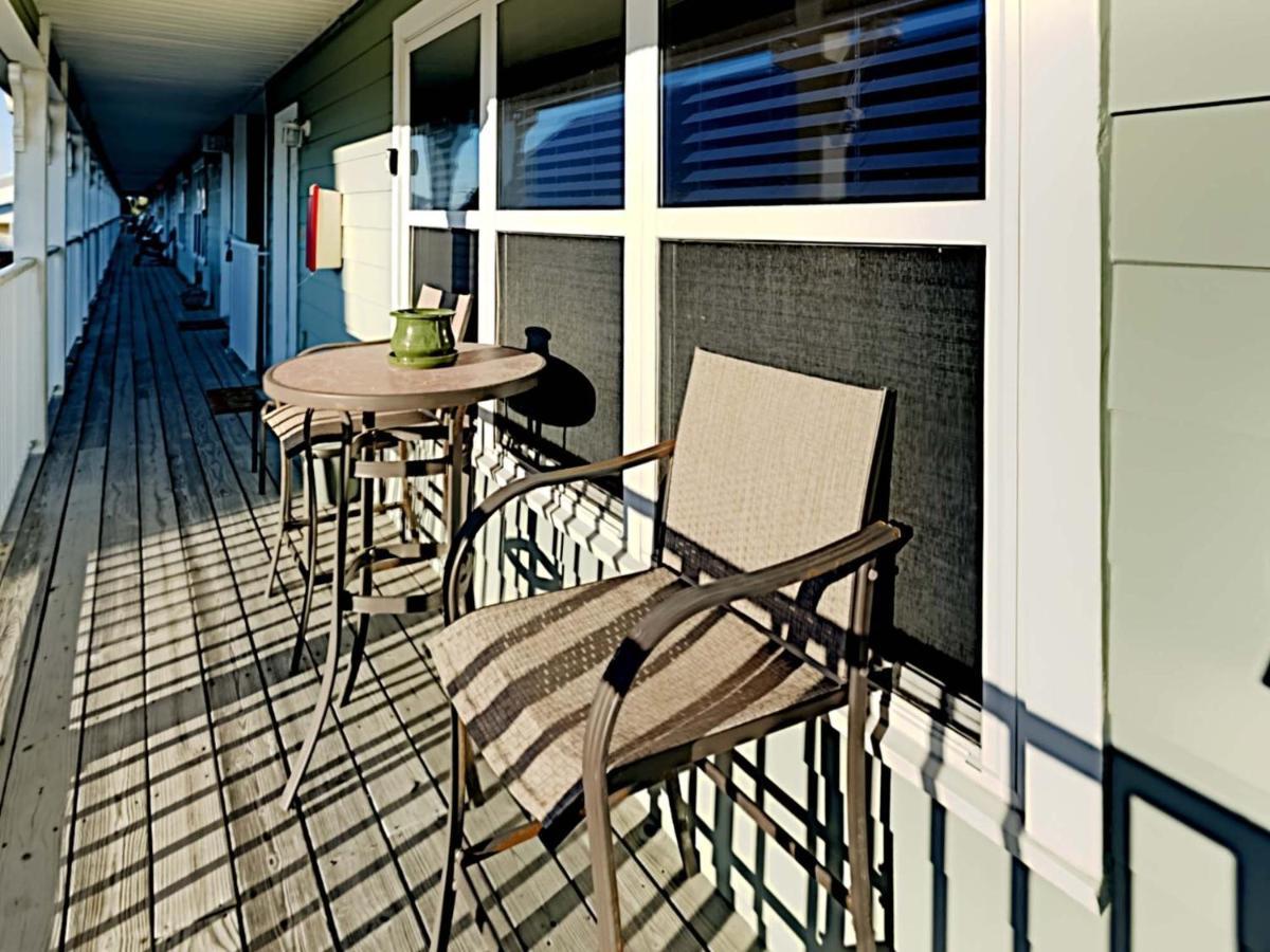 Nice Home In Gulf Shores With Outdoor Swimming Pool And 2 Bedrooms المظهر الخارجي الصورة